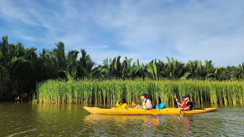 Chèo Sup/Kayak dễ dàng dọc theo sông Cọ (2)
